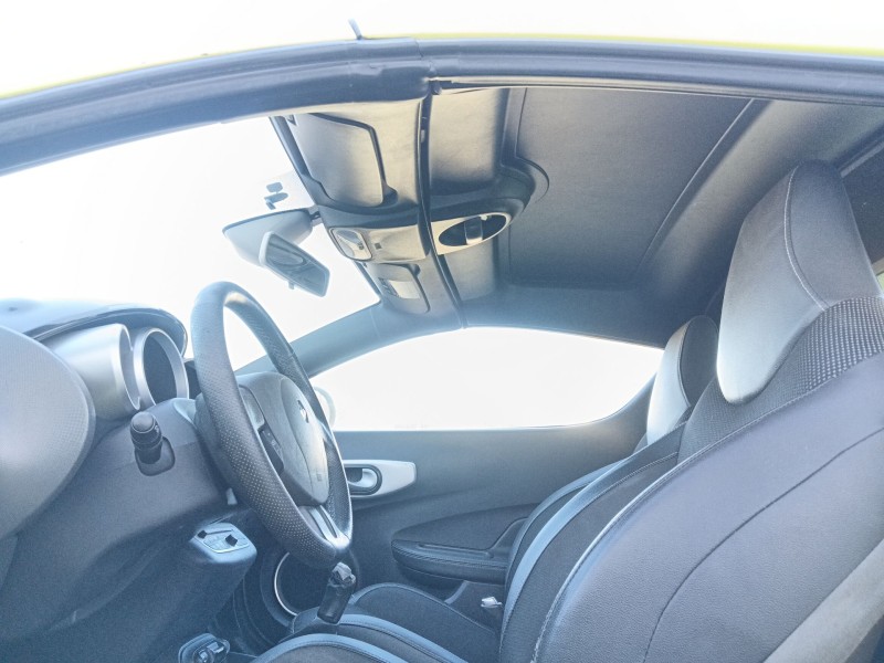 renault wind (e4m_) del año 2011