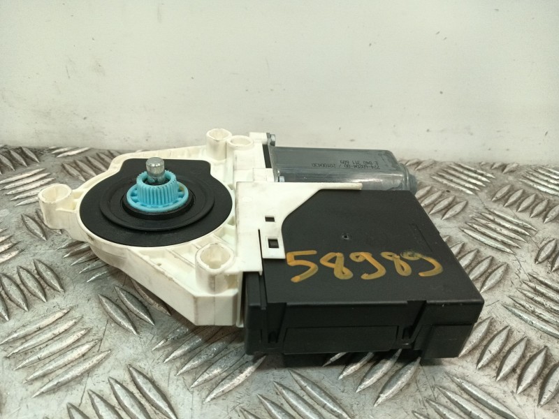 Recambio de motor elevalunas delantero derecho para seat leon (1p1) referencia OEM IAM 1P0837402M 7746020400 E840311609