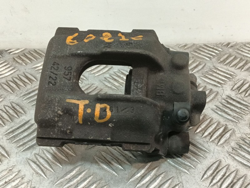 Recambio de pinza freno trasera derecha para bmw 3 coupé (e46) 330 cd referencia OEM IAM 9574222  