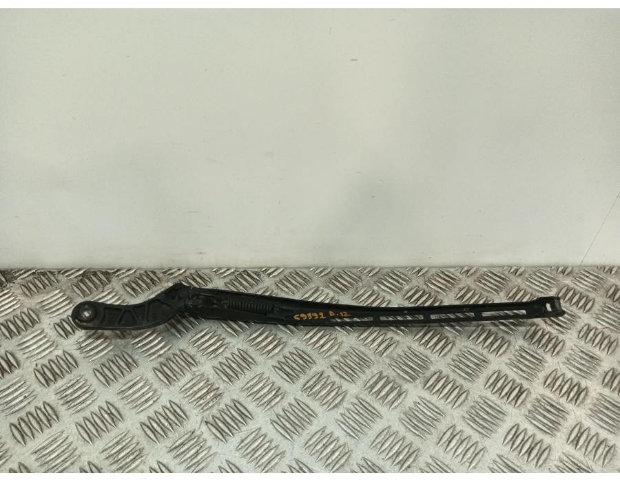 Recambio de brazo limpia delantero izquierdo para audi a6 c5 (4b2, 4b4) 2.5 tdi referencia OEM IAM 4B1955407D  