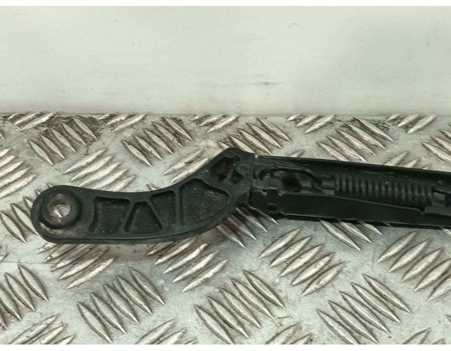 Recambio de brazo limpia delantero izquierdo para audi a6 c5 (4b2, 4b4) 2.5 tdi referencia OEM IAM 4B1955407D  
