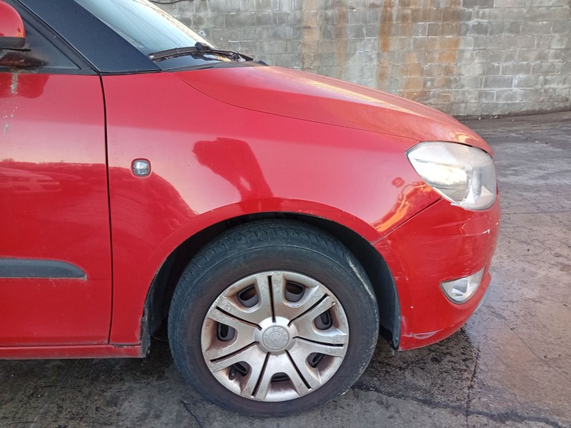 Recambio de aleta delantera derecha para skoda fabia ii (542) 1.2 12v referencia OEM IAM 5J0821022A  