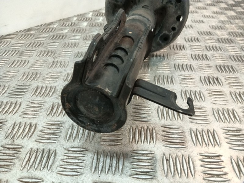 Recambio de amortiguador delantero derecho para opel insignia berlina 2.0 cdti cat referencia OEM IAM E4612001  