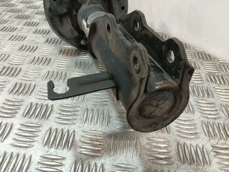 Recambio de amortiguador delantero izquierdo para opel insignia berlina 2.0 cdti cat referencia OEM IAM 13245976  