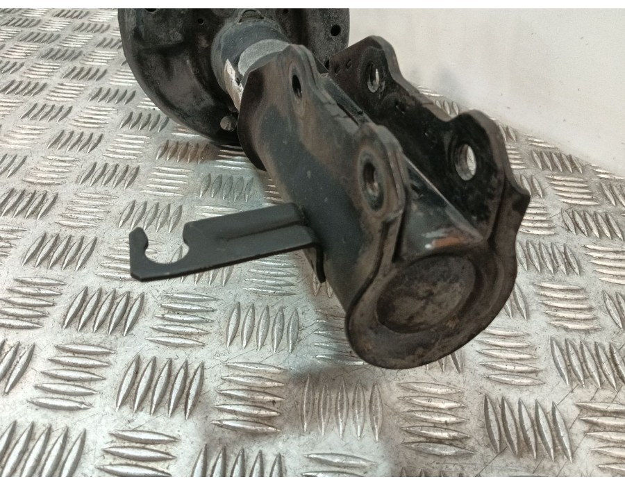 Recambio de amortiguador delantero izquierdo para opel insignia berlina 2.0 cdti cat referencia OEM IAM 13245976  