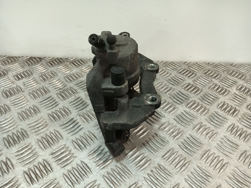 Recambio de pinza freno delantera izquierda para mazda 3 lim. (bl) referencia OEM IAM   