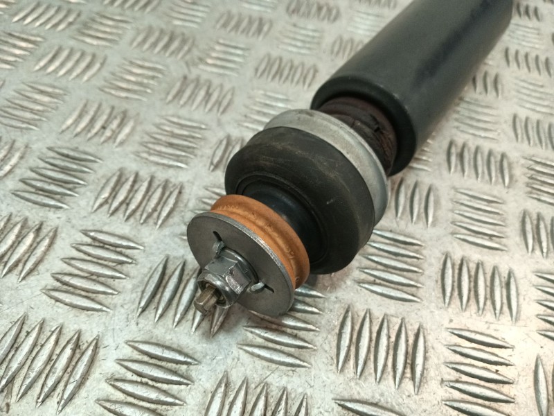 Recambio de amortiguador trasero para bmw 1 (e81) 118 d referencia OEM IAM 33526782860  