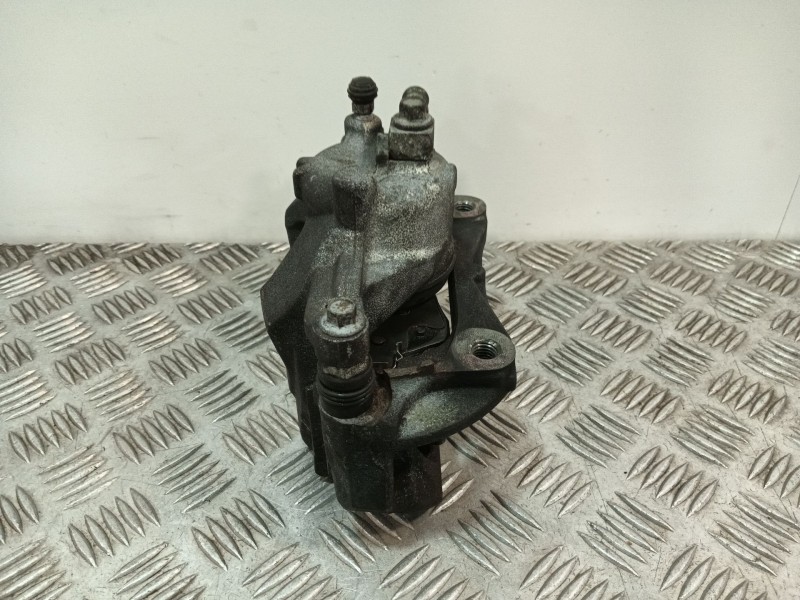 Recambio de pinza freno delantera izquierda para opel astra j lim. 1.6 16v cat referencia OEM IAM   