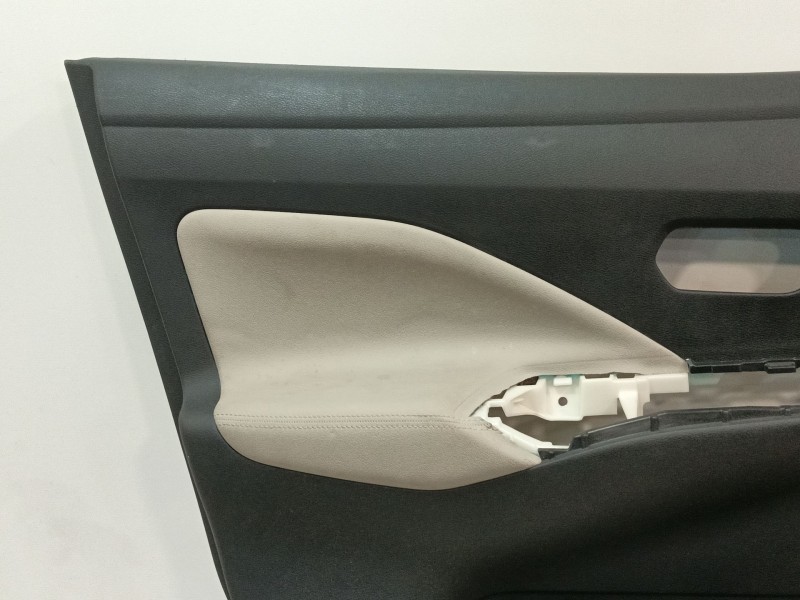 Recambio de guarnecido puerta delantera izquierda para nissan micra v (k14) 1.0 12v cat referencia OEM IAM 809235FA0A  