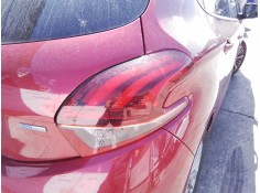 Recambio de piloto trasero derecho para peugeot 208 i (ca_, cc_) 1.2 vti 68 / puretech 68 referencia OEM IAM 9825601180  