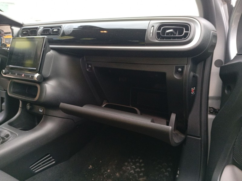 Recambio de guantera para citroën c3 iii (sx) 1.2 puretech 82 referencia OEM IAM 98124977ZD  