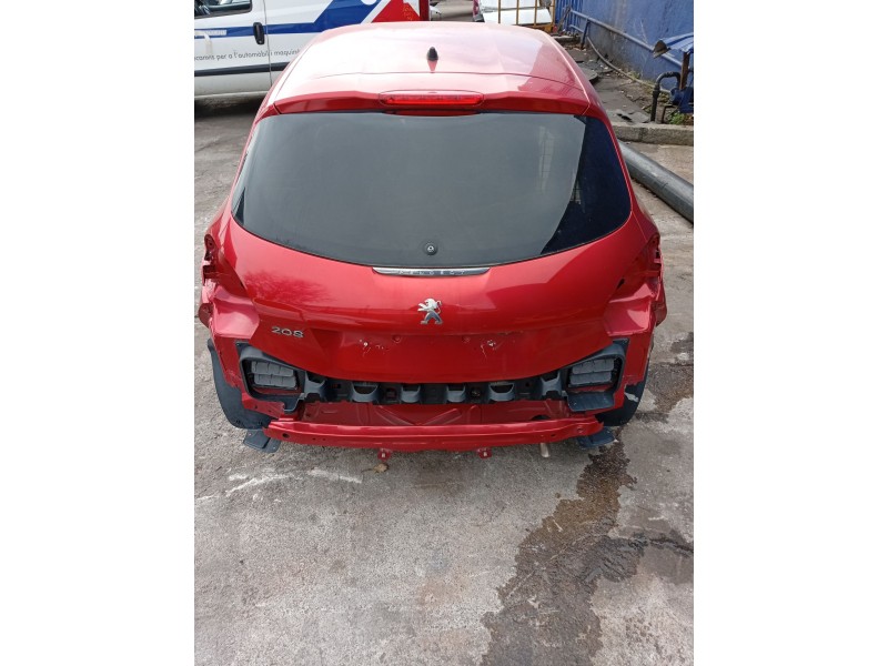 Recambio de porton trasero para peugeot 208 1.2 16v vti referencia OEM IAM   