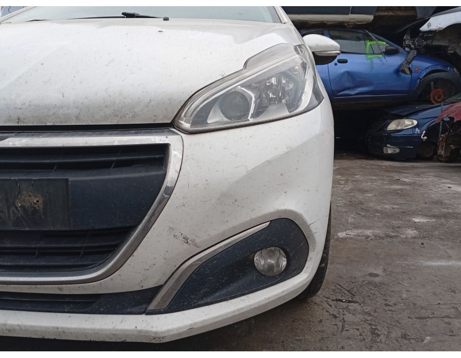 Recambio de faro antiniebla izquierdo para peugeot 208 i (ca_, cc_) 1.2 vti 82 referencia OEM IAM 9675450980  