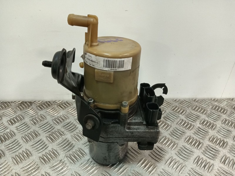 Recambio de bomba direccion para mazda 5 berl. (cr) referencia OEM IAM YJF299  