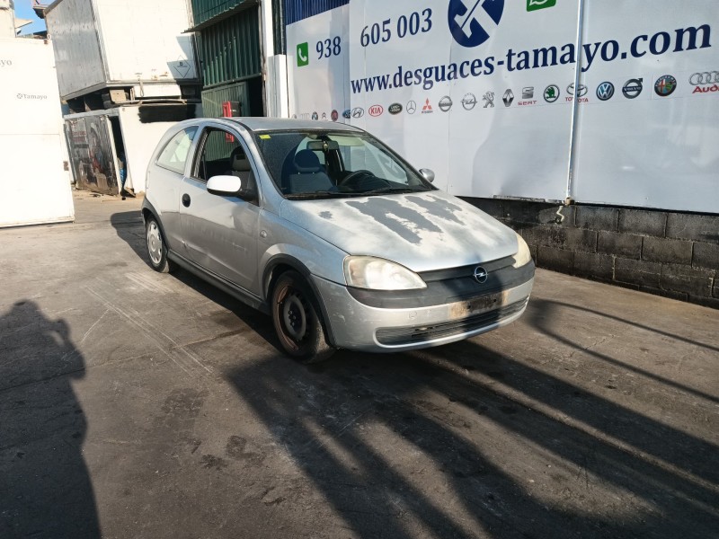 opel corsa c (x01) del año 2002