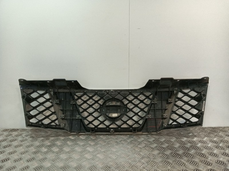 Recambio de rejilla delantera para nissan pathfinder iii (r51) 2.5 dci referencia OEM IAM 22016467  