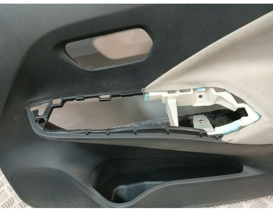 Recambio de guarnecido puerta delantera derecha para nissan micra v (k14) 1.0 12v cat referencia OEM IAM 809235FA0A  