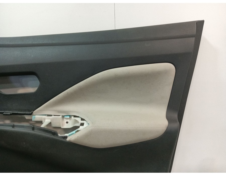 Recambio de guarnecido puerta delantera derecha para nissan micra v (k14) 1.0 12v cat referencia OEM IAM 809235FA0A  