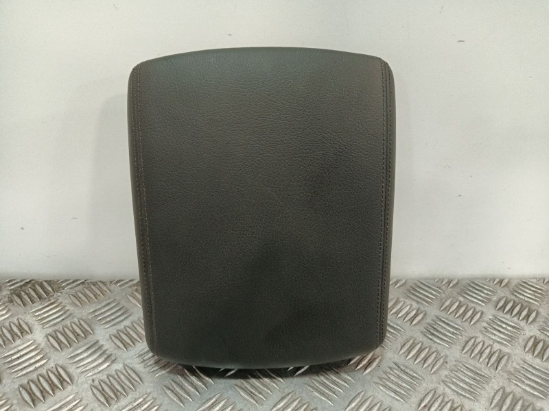 Recambio de apoyabrazos central para nissan pathfinder (r51) referencia OEM IAM VP5NFX  