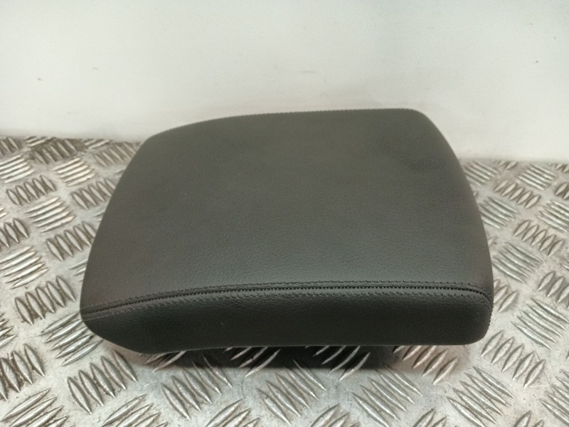 Recambio de apoyabrazos central para nissan pathfinder (r51) referencia OEM IAM VP5NFX  