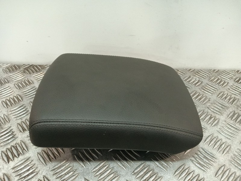 Recambio de apoyabrazos central para nissan pathfinder (r51) referencia OEM IAM VP5NFX  