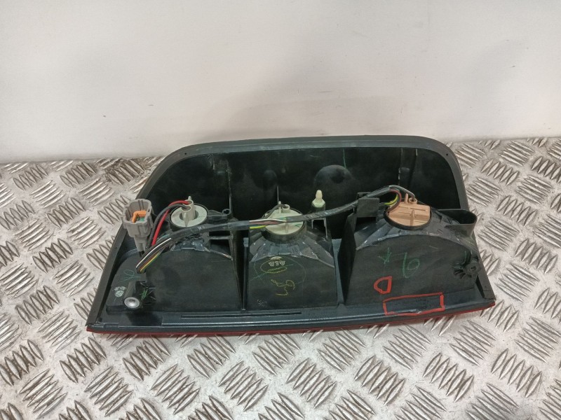 Recambio de piloto trasero izquierdo para nissan pathfinder iii (r51) 2.5 dci 4wd referencia OEM IAM 22016467  