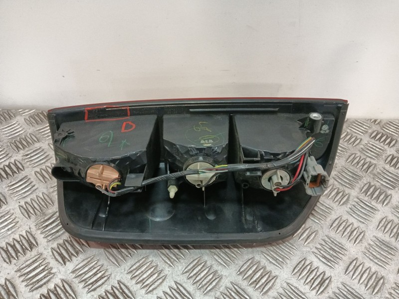 Recambio de piloto trasero izquierdo para nissan pathfinder iii (r51) 2.5 dci 4wd referencia OEM IAM 22016467  