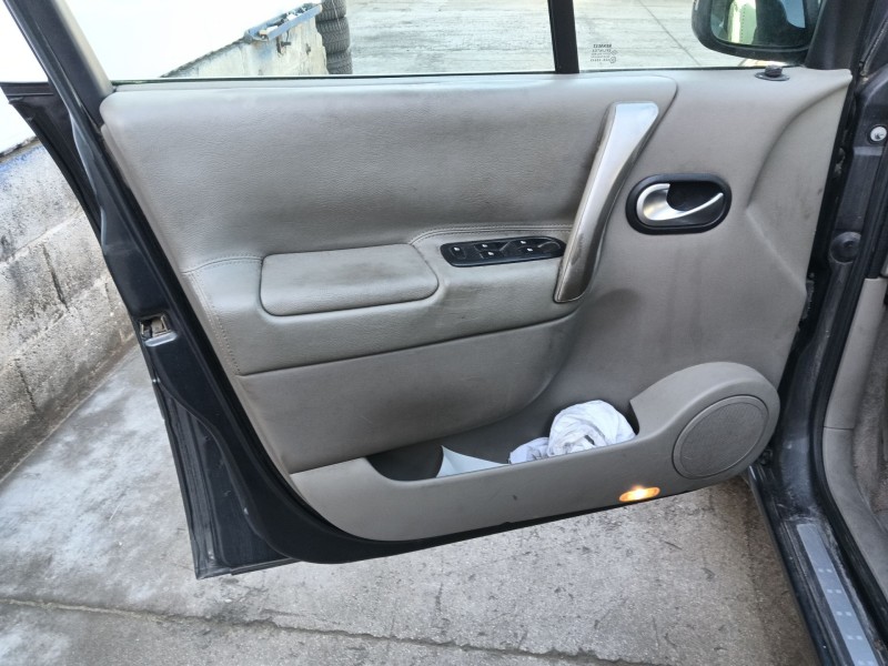 renault grand scénic ii (jm0/1_) del año 2005