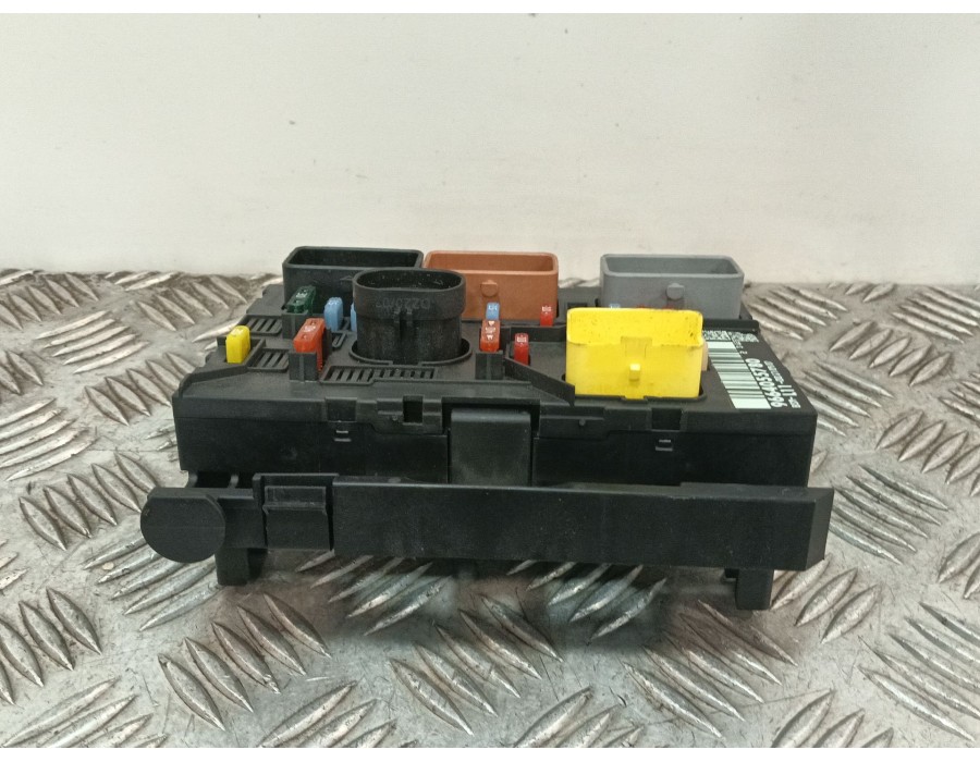 Recambio de caja reles / fusibles para peugeot 207/207+ (wa_, wc_) 1.6 16v vti referencia OEM IAM 9664055780  