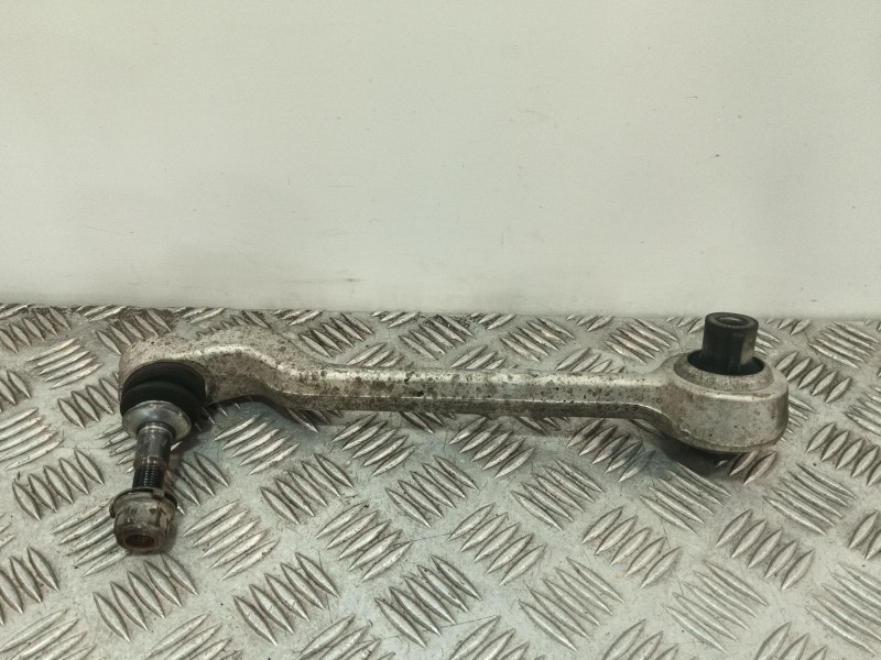 Recambio de brazo suspension inferior delantero izquierdo para bmw serie 3 berlina (e90) referencia OEM IAM 6763699L  