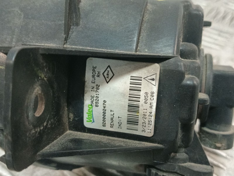 Recambio de faro antiniebla derecho para renault wind (e4m_) 1.2 tce 100 (e4mf) referencia OEM IAM 8200002470  