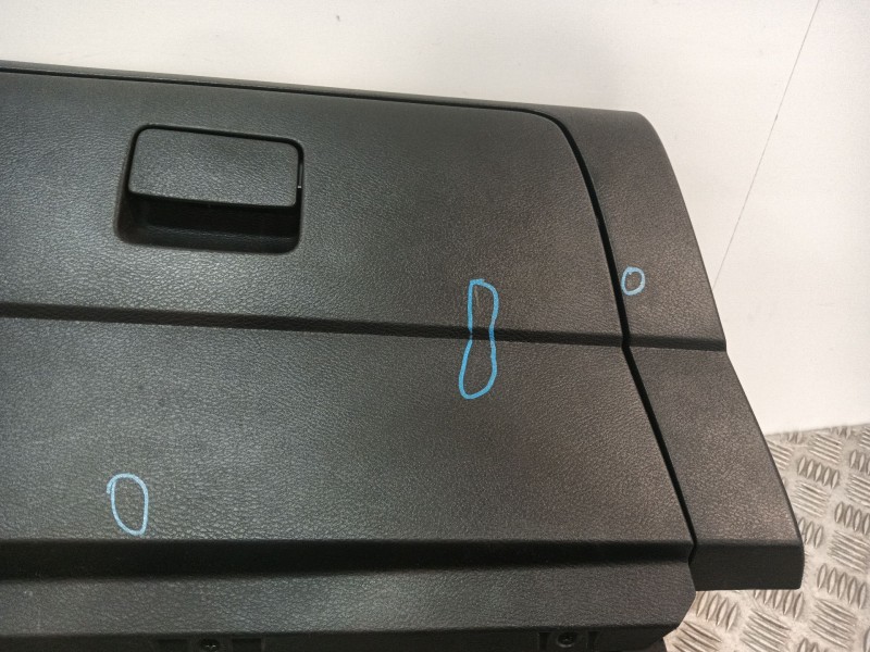 Recambio de guantera para nissan micra v (k14) 1.0 referencia OEM IAM 685105FA0A  