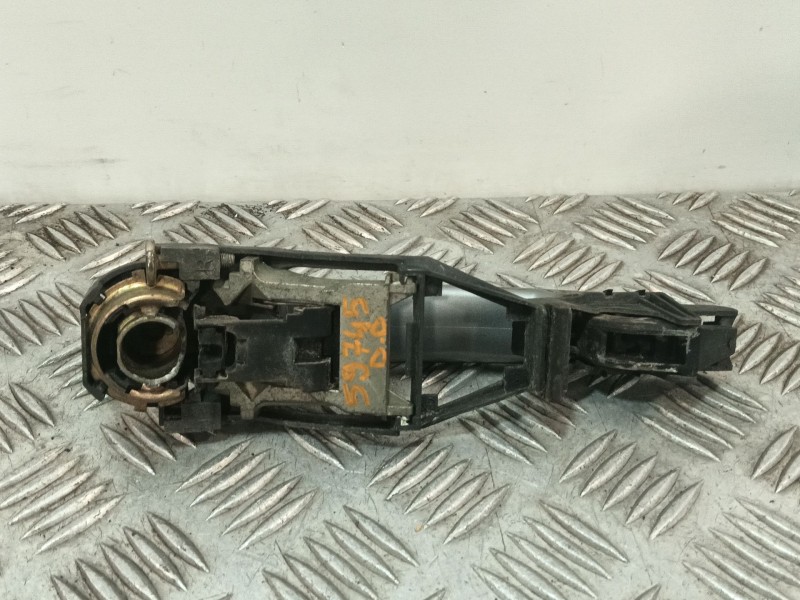 Recambio de maneta exterior delantera derecha para volkswagen golf iv (1j1) 1.9 tdi referencia OEM IAM 3B0837  