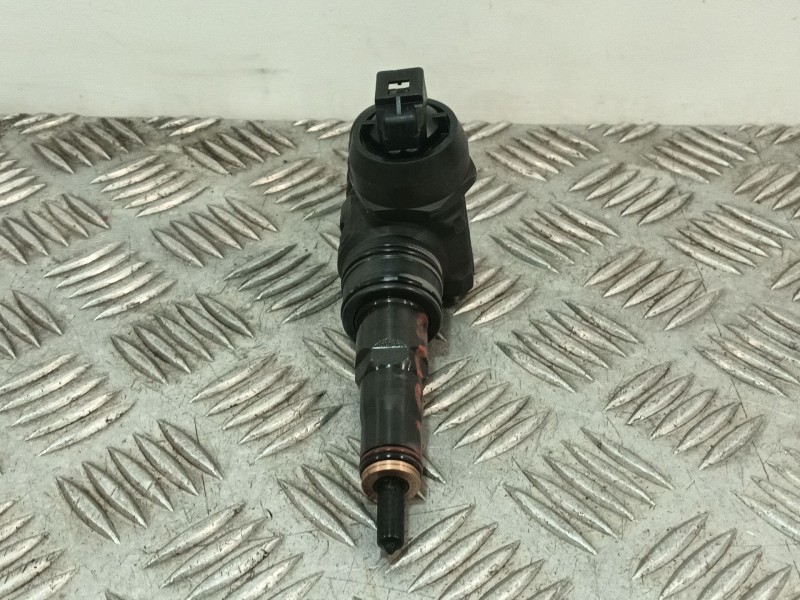 Recambio de inyector para audi a3 sportback (8pa) 2.0 tdi referencia OEM IAM 038130073AG 0414720215 
