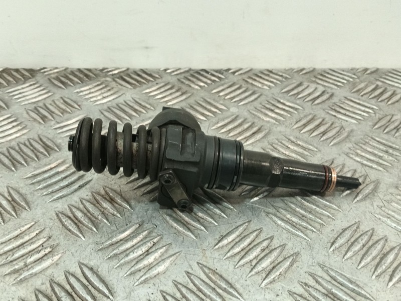 Recambio de inyector para audi a3 sportback (8pa) 2.0 tdi referencia OEM IAM 038130073AG 0414720215 