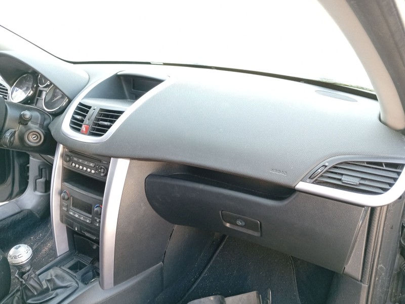 Recambio de airbag delantero derecho para peugeot 207 cc (wd_) 1.6 16v referencia OEM IAM 8216RY  