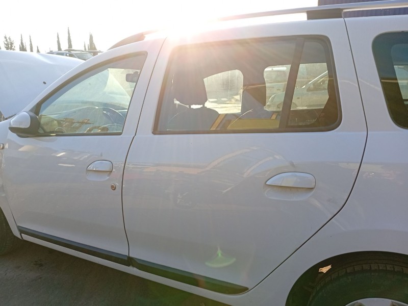Recambio de puerta trasera izquierda para dacia logan ii tce 90 referencia OEM IAM 821015276R  