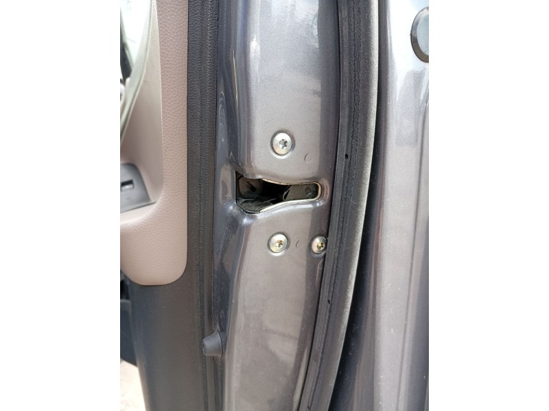 Recambio de cerradura puerta delantera derecha para hyundai i20 referencia OEM IAM 81320C8040  