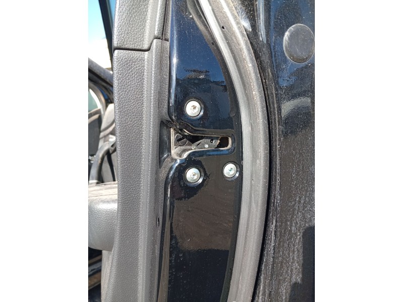 Recambio de cerradura puerta delantera derecha para hyundai i40 referencia OEM IAM 813203Z000  