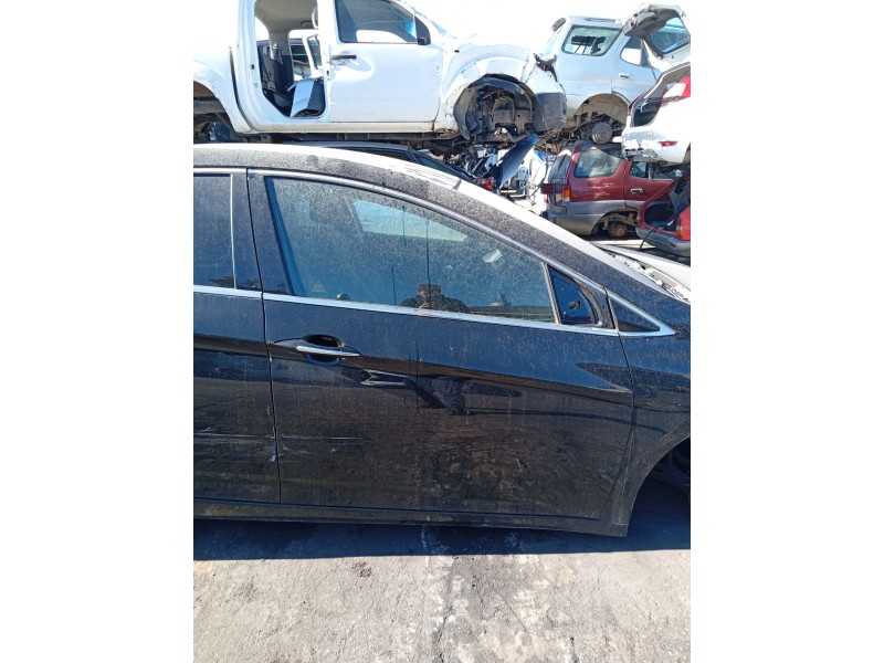 Recambio de puerta delantera derecha para hyundai i40 referencia OEM IAM 760043Z000  