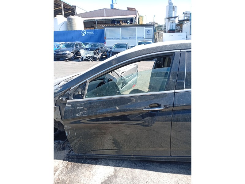 Recambio de puerta delantera izquierda para hyundai i40 referencia OEM IAM 760033Z000  