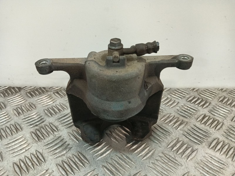 Recambio de pinza freno delantera derecha para nissan qashqai i (j10, nj10) 1.5 dci referencia OEM IAM   