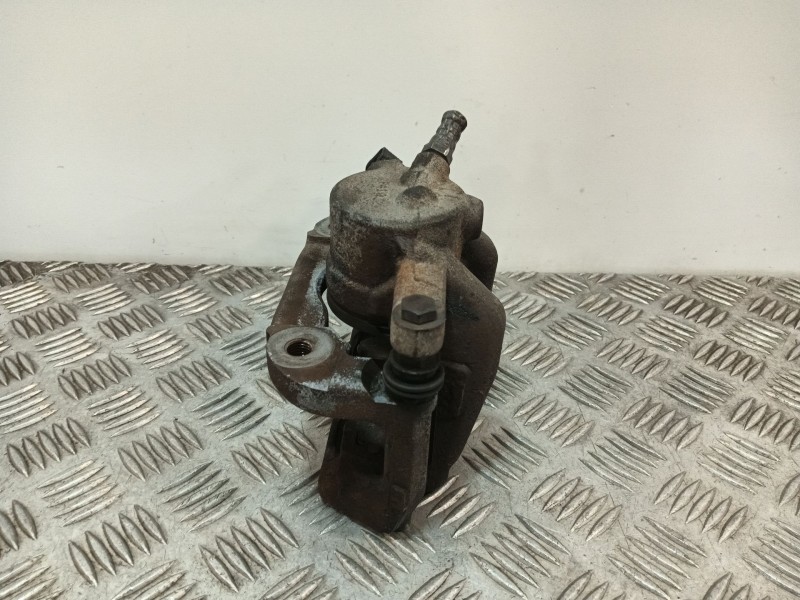 Recambio de pinza freno delantera derecha para bmw 1 (e87) 118 d referencia OEM IAM 1042BD4  