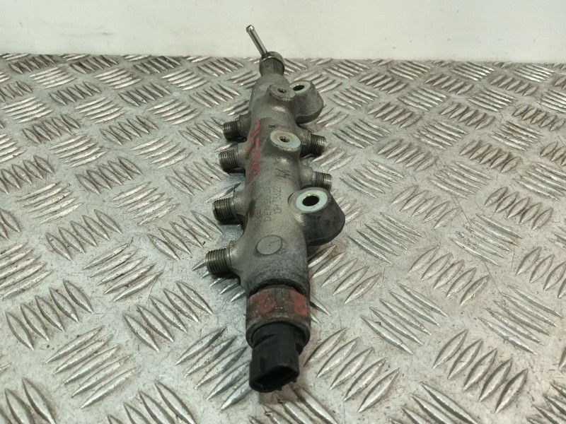 Recambio de rampa inyectora para mazda 5 berl. (cr) referencia OEM IAM   
