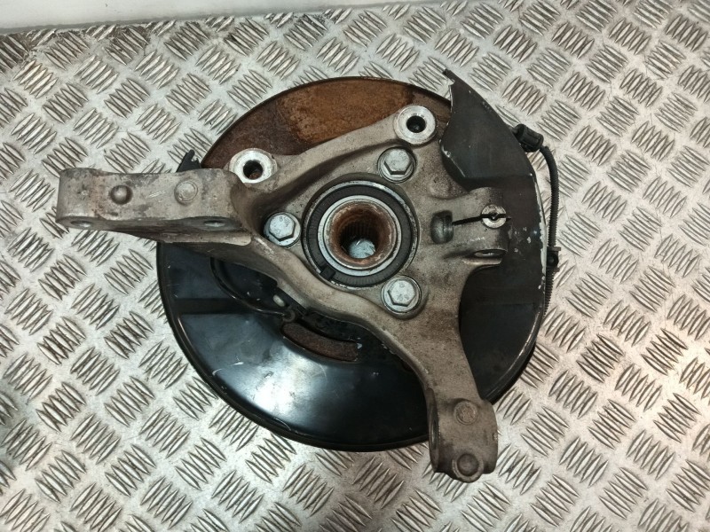 Recambio de mangueta delantera izquierda para opel insignia berlina 2.0 cdti cat referencia OEM IAM   