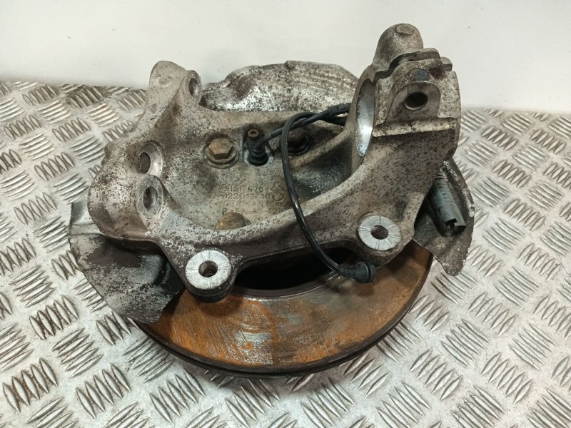 Recambio de mangueta delantera derecha para bmw 1 (e87) 118 d referencia OEM IAM 31216764444  