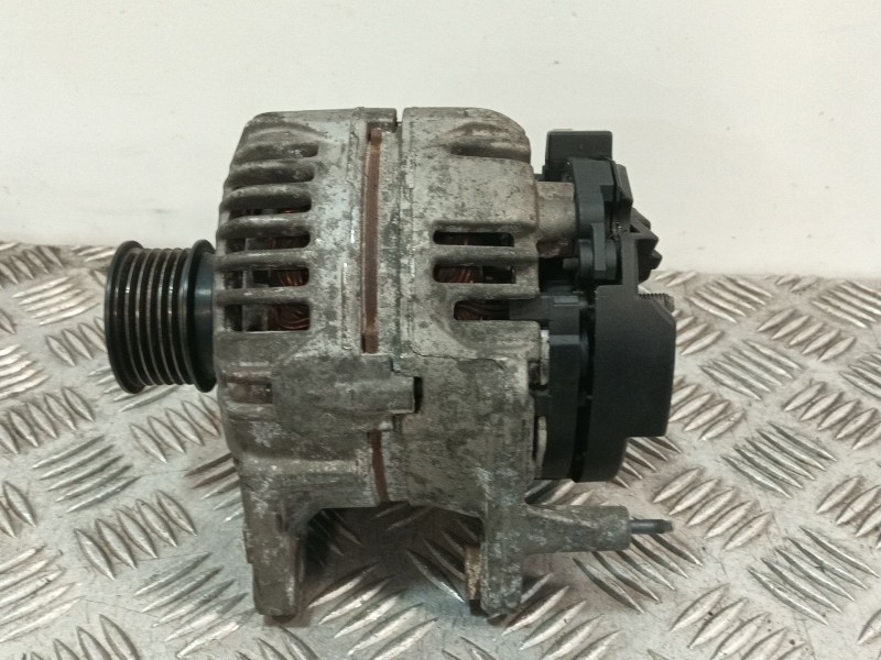 Recambio de alternador para seat ibiza iii (6l1) 1.4 16v referencia OEM IAM 037903025M 0124325013 