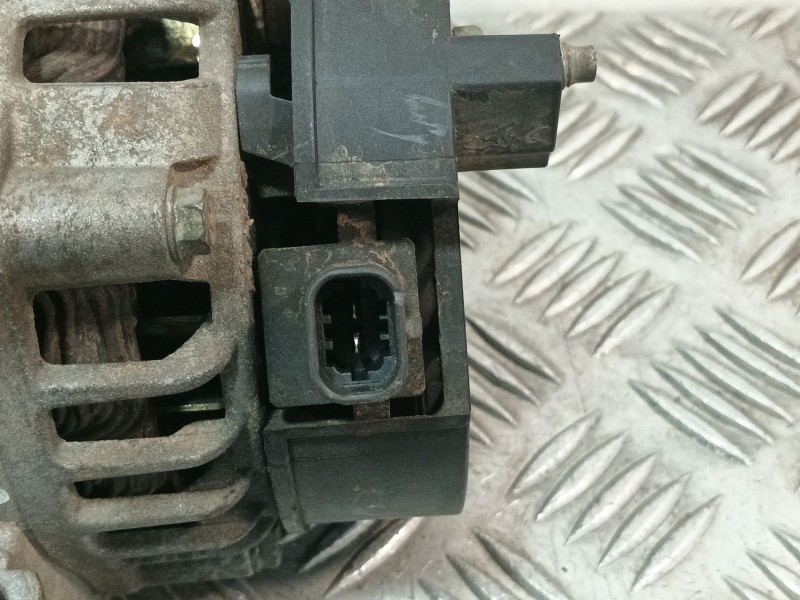 Recambio de alternador para opel corsa d referencia OEM IAM 063377424010  