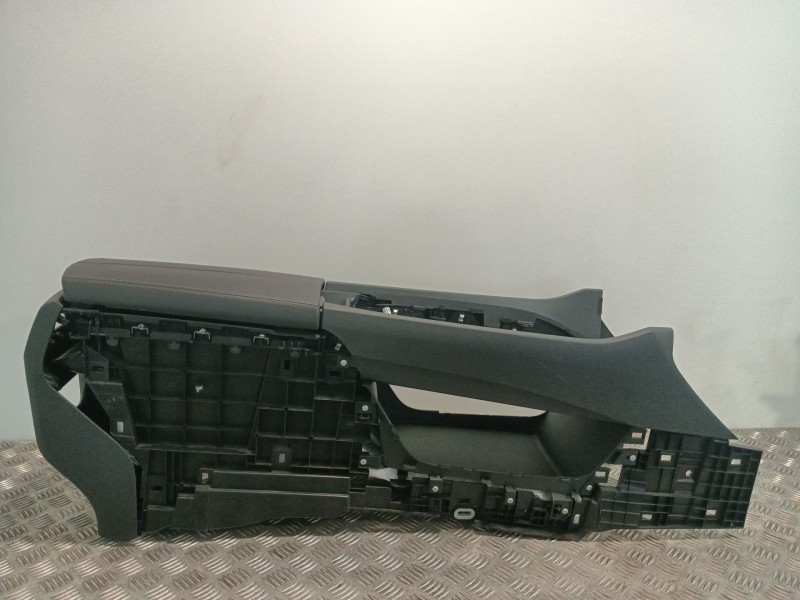 Recambio de consola central para nissan x-trail i (t30) 2.2 dci 4x4 referencia OEM IAM 969106RP0A  