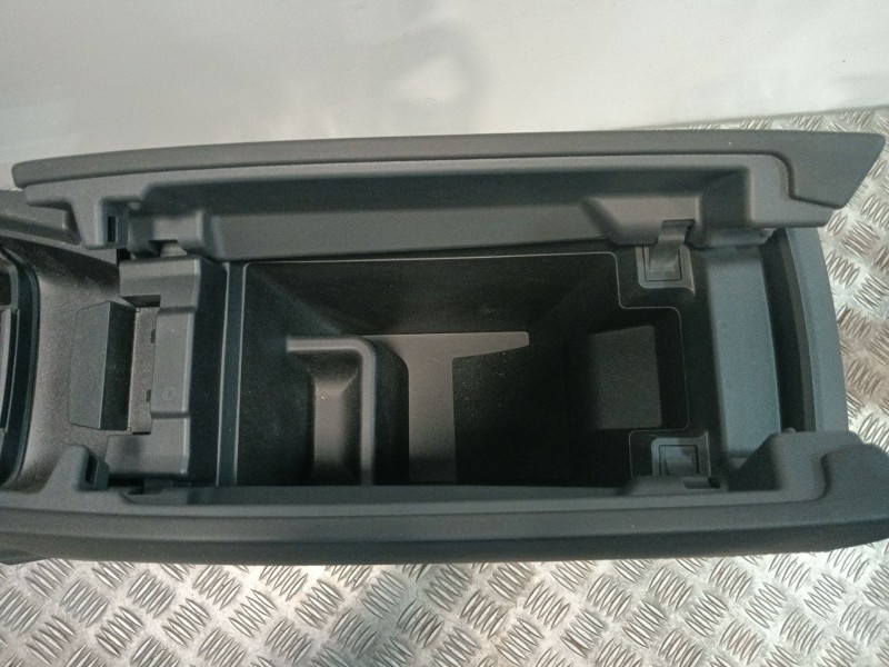Recambio de consola central para nissan x-trail i (t30) 2.2 dci 4x4 referencia OEM IAM 969106RP0A  